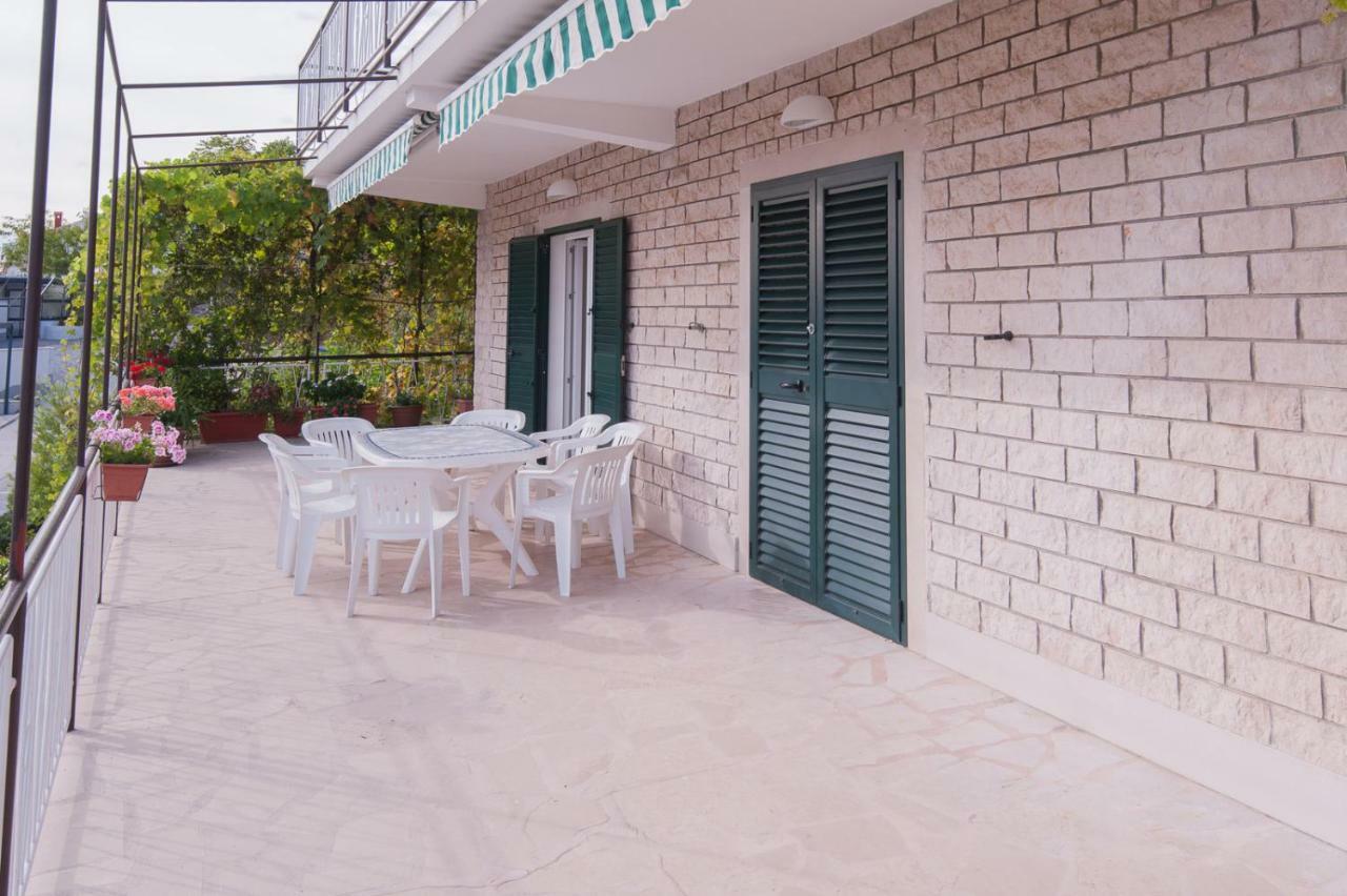 Apartmani Galija Pisak Exterior photo