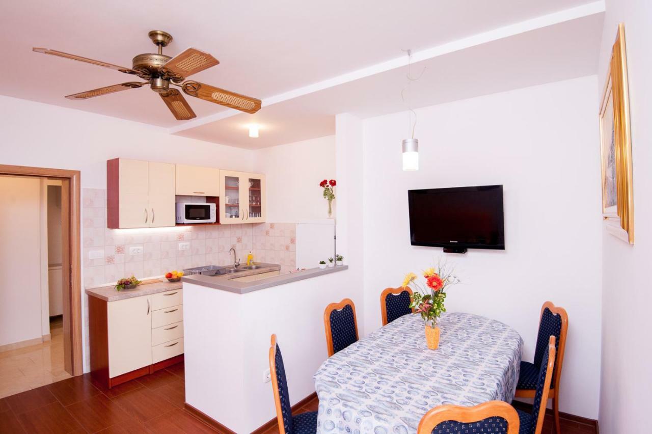Apartmani Galija Pisak Exterior photo
