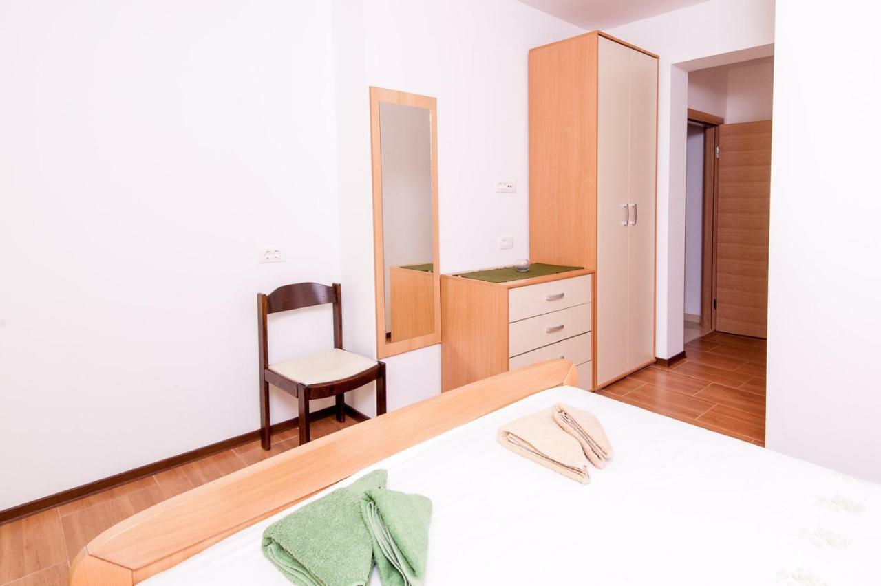 Apartmani Galija Pisak Exterior photo