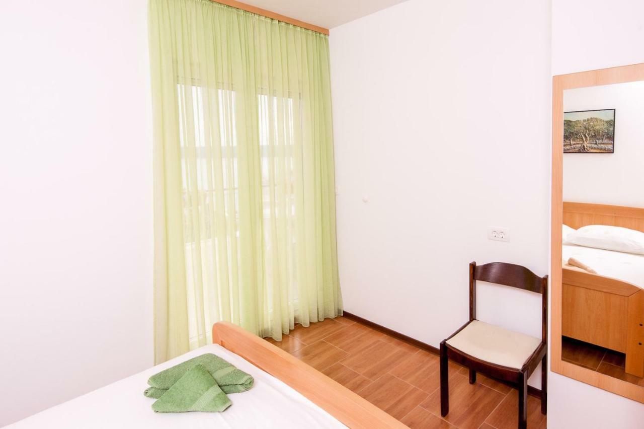Apartmani Galija Pisak Exterior photo