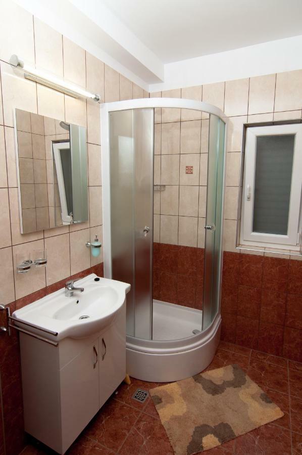 Apartmani Galija Pisak Exterior photo